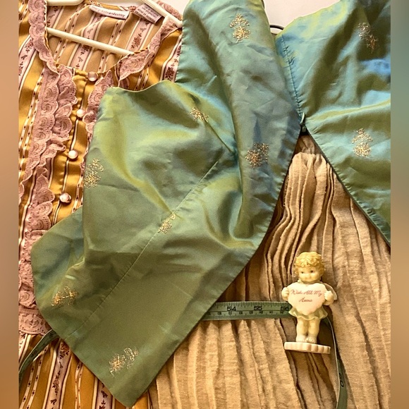 ⚜️ GOLD EMBROIDERED ROBINS EGG BLUE Feminine SHELL LUXURIOUS LOOK - Picture 5 of 16